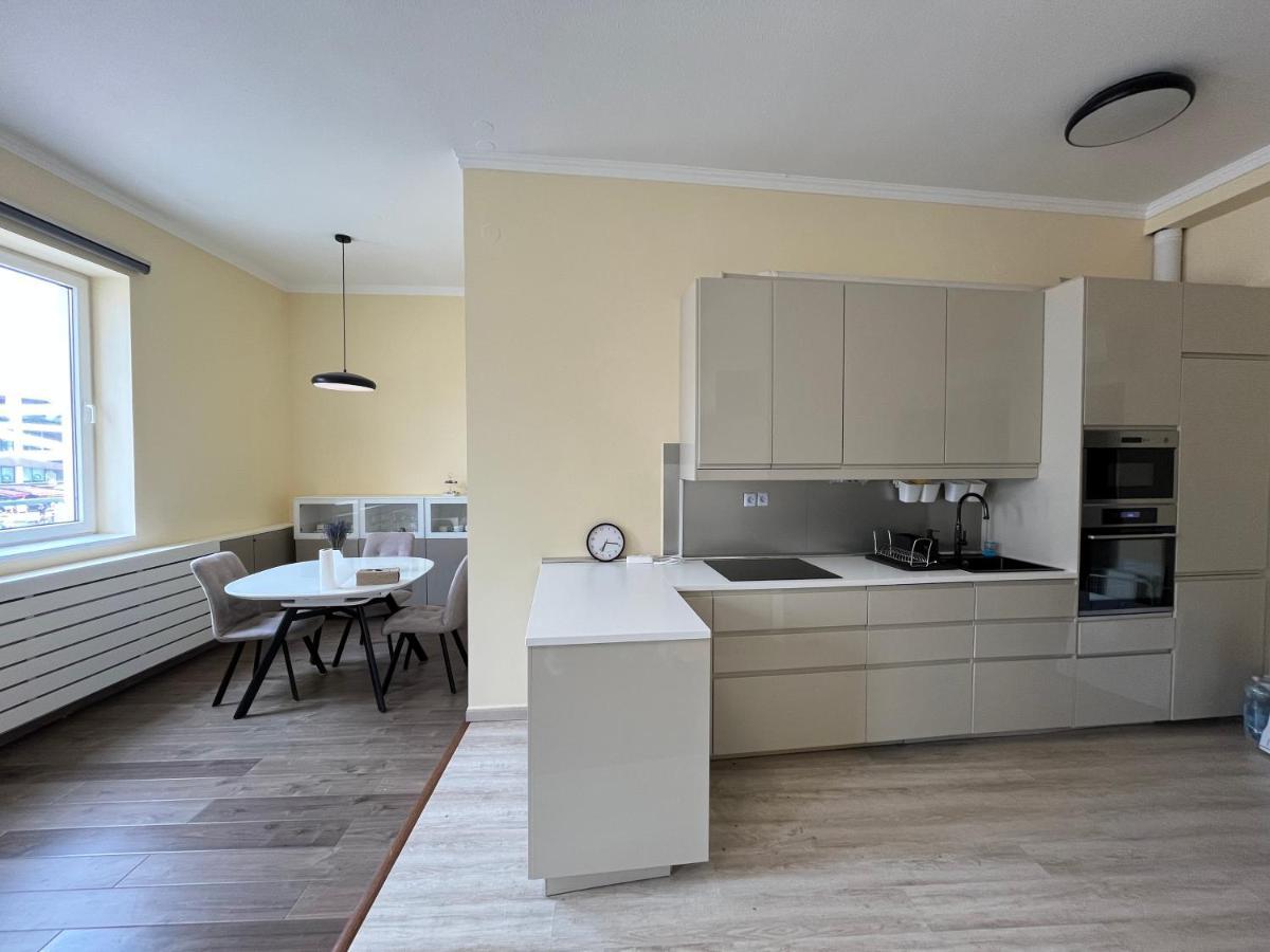 Mar Vartalak A Fo Teren Siófok Extérieur photo